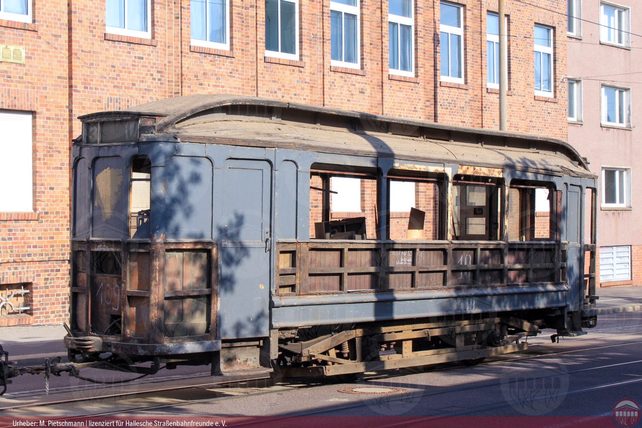 Foto vom historischen Triebwagen 109 im Betriebshof Freiimfelder Straße